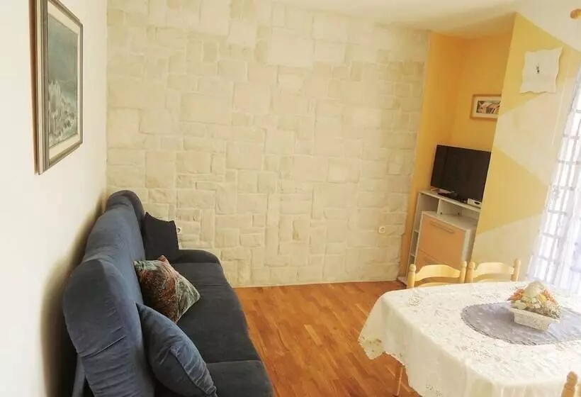 Apartment Sabina & Grapes