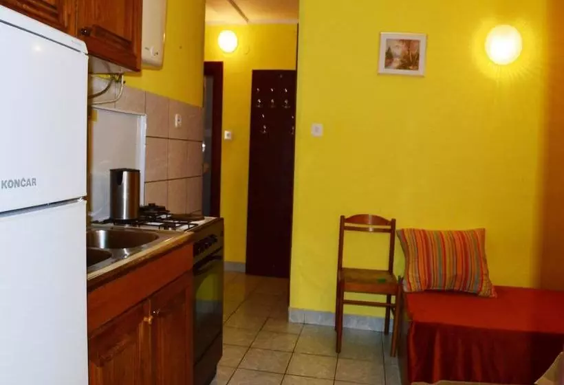 Apartments Mira Bibinje