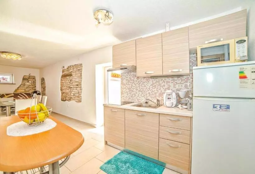 Apartments Salčinović