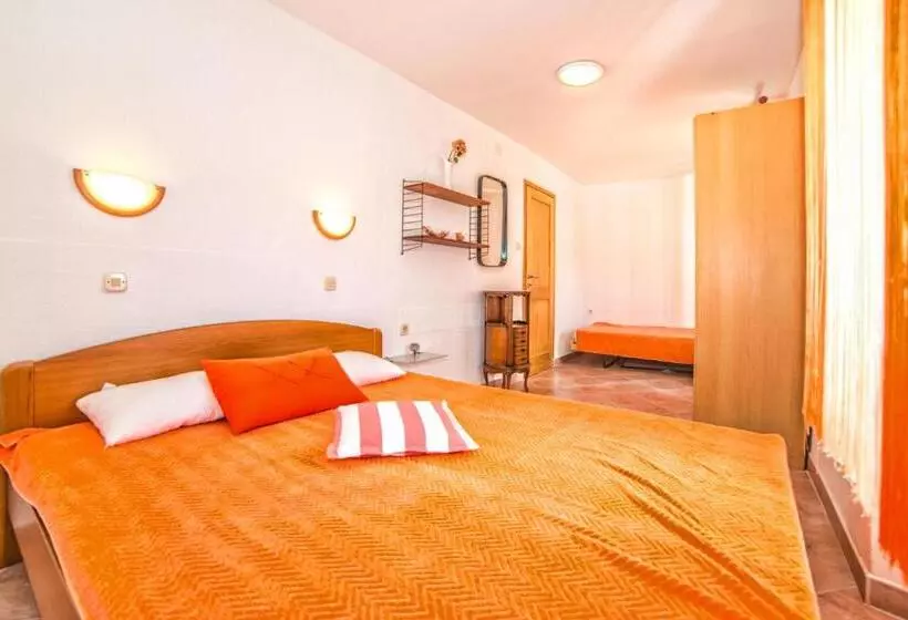 Apartments Salčinović