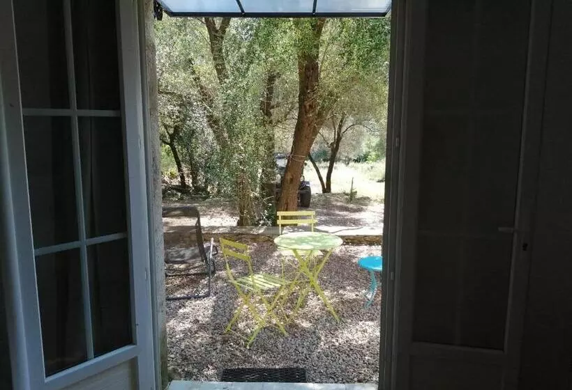 ベッドアンドブレックファースト Berbi Rosse