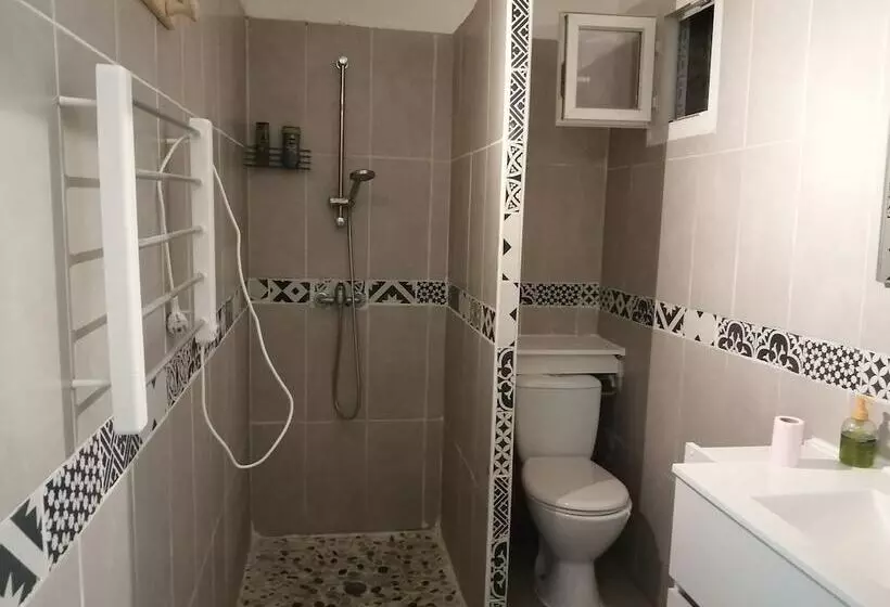 ベッドアンドブレックファースト Berbi Rosse