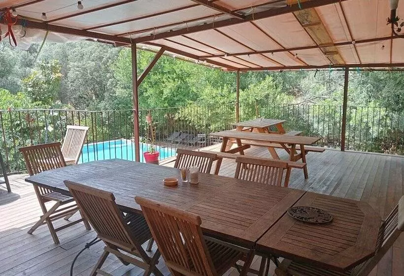 ベッドアンドブレックファースト Berbi Rosse