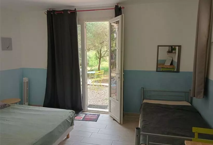 ベッドアンドブレックファースト Berbi Rosse