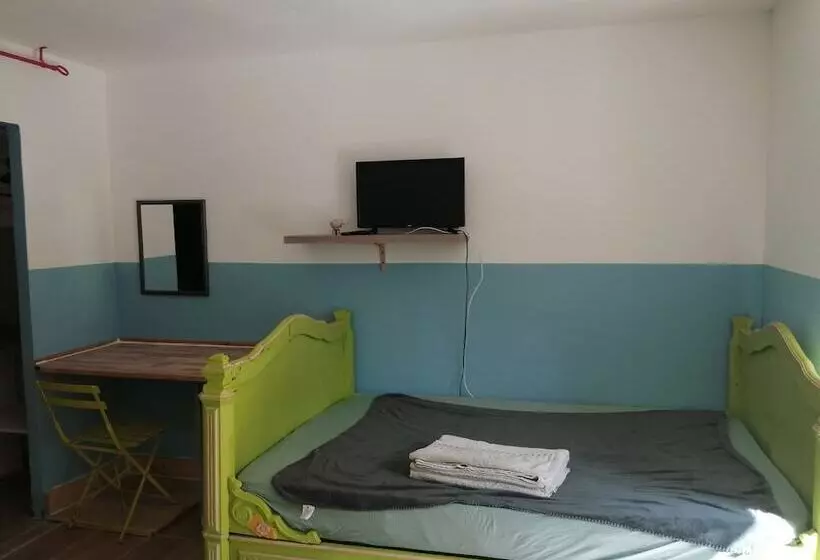 ベッドアンドブレックファースト Berbi Rosse