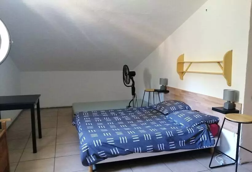 ベッドアンドブレックファースト Berbi Rosse