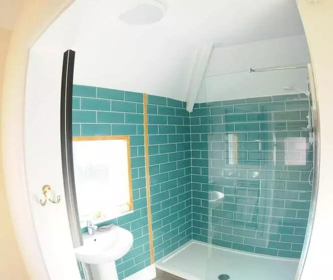 Aamiaismajoitus (B&B) Victoria Inn