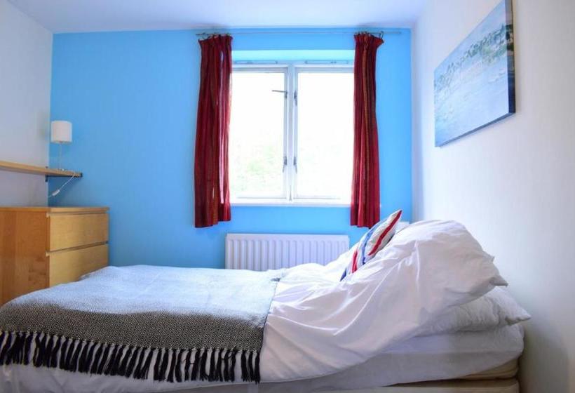 Bright 4 Bed Flat In Stepney Green