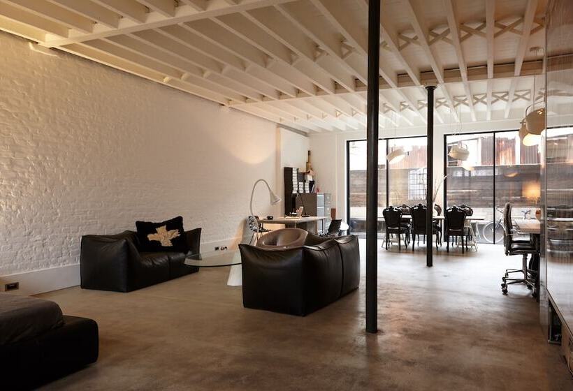 Incredible Designer Warehouse Close To Trendy Shoreditch