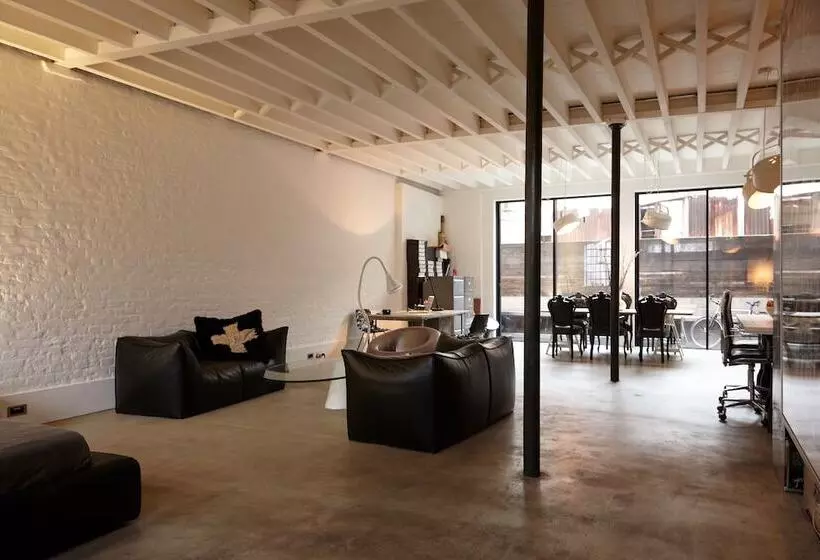 Incredible Designer Warehouse Close To Trendy Shoreditch