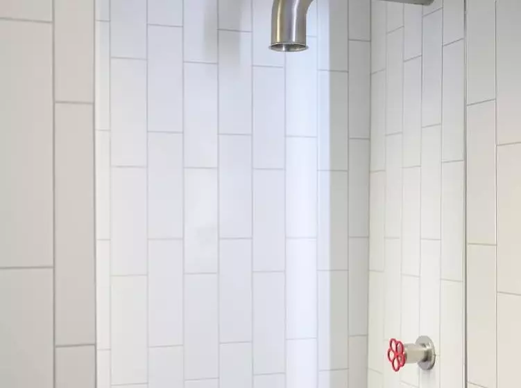 Incredible Designer Warehouse Close To Trendy Shoreditch