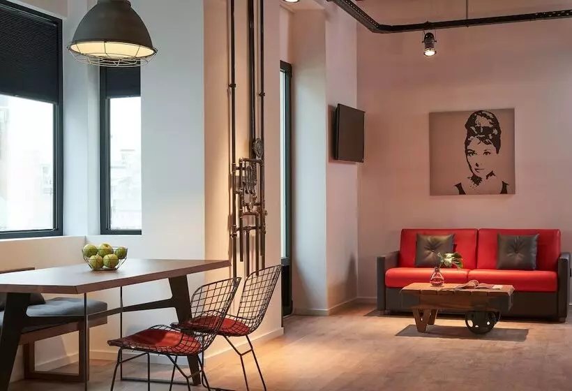 Kolonaki 8 Design Suites & Lofts