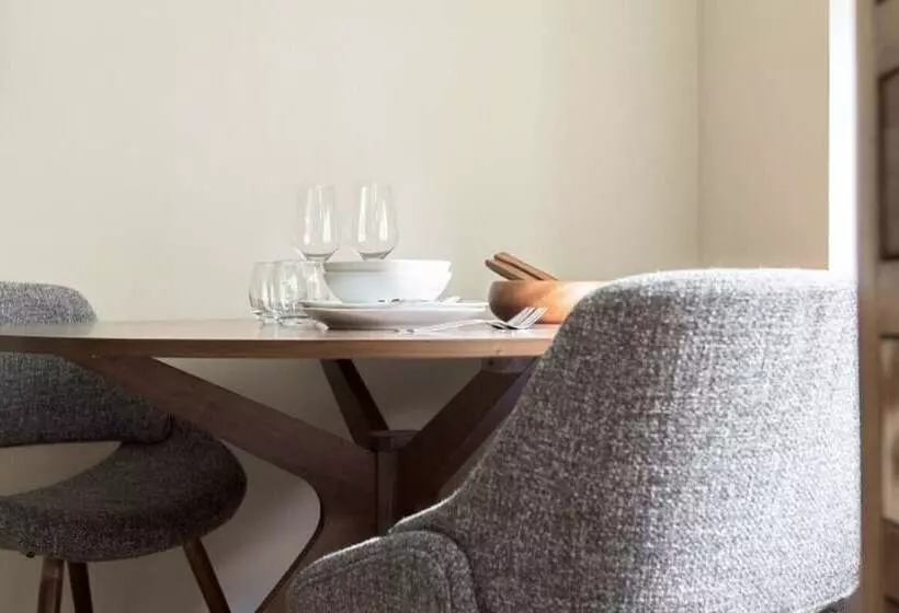 The Soho Loft   Elegant & Modern 1bdr In Soho