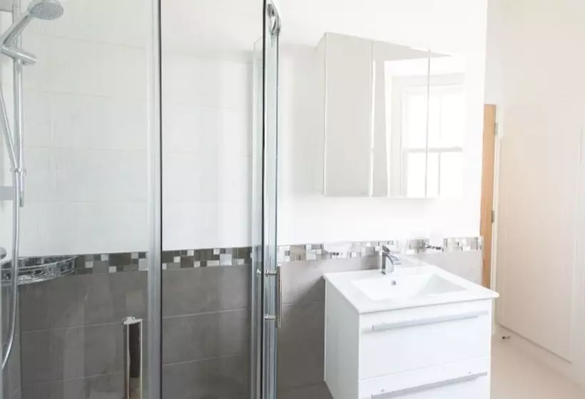 The Soho Loft   Elegant & Modern 1bdr In Soho