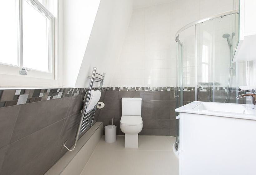 The Soho Loft Elegant & Modern 1bdr In Soho