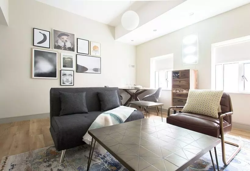 The Soho Loft   Elegant & Modern 1bdr In Soho