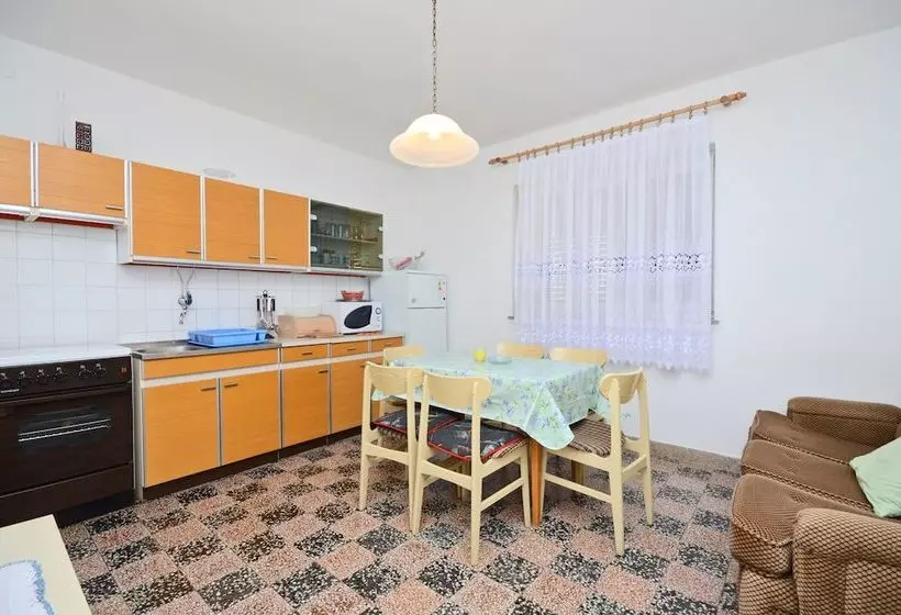 Mileni Apartment