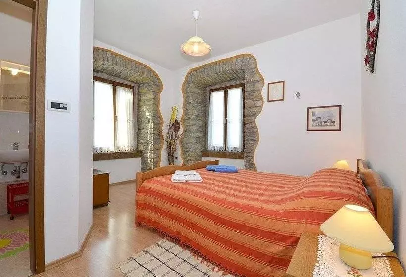 Bella Vista Apartments