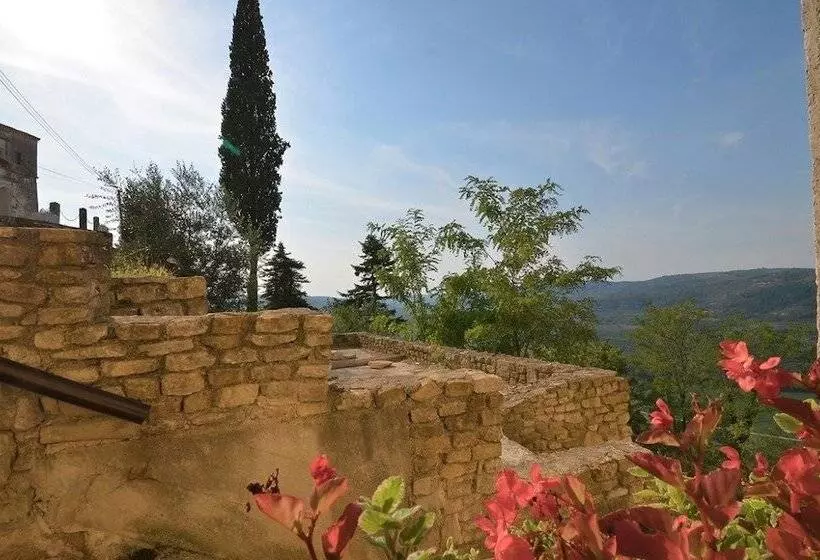 Bella Vista Apartments