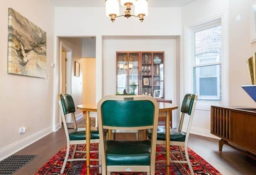 Chic Logan Pad   Modern Meets Retro