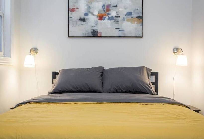 Chic Logan Pad   Modern Meets Retro