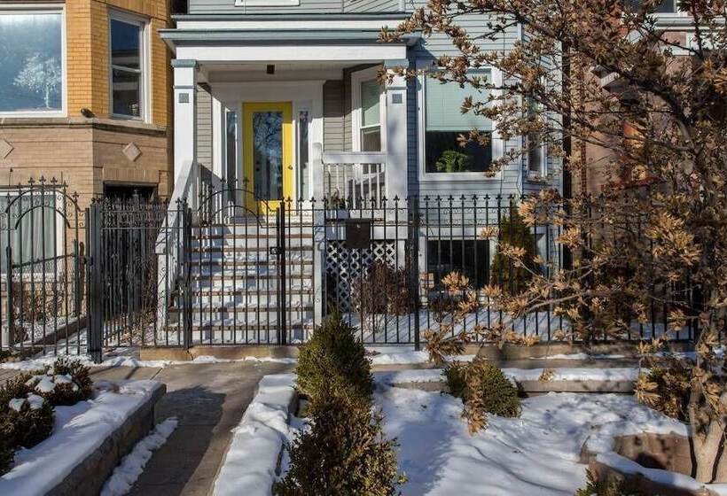 Chic Logan Pad   Modern Meets Retro