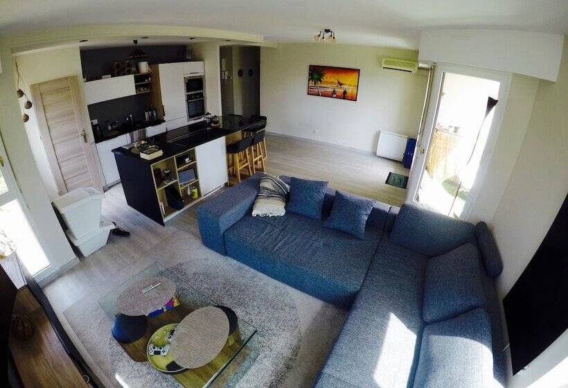 ペンション Charming & Cosy Rooms