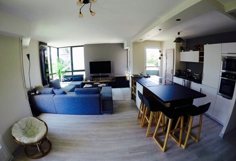 ペンション Charming & Cosy Rooms