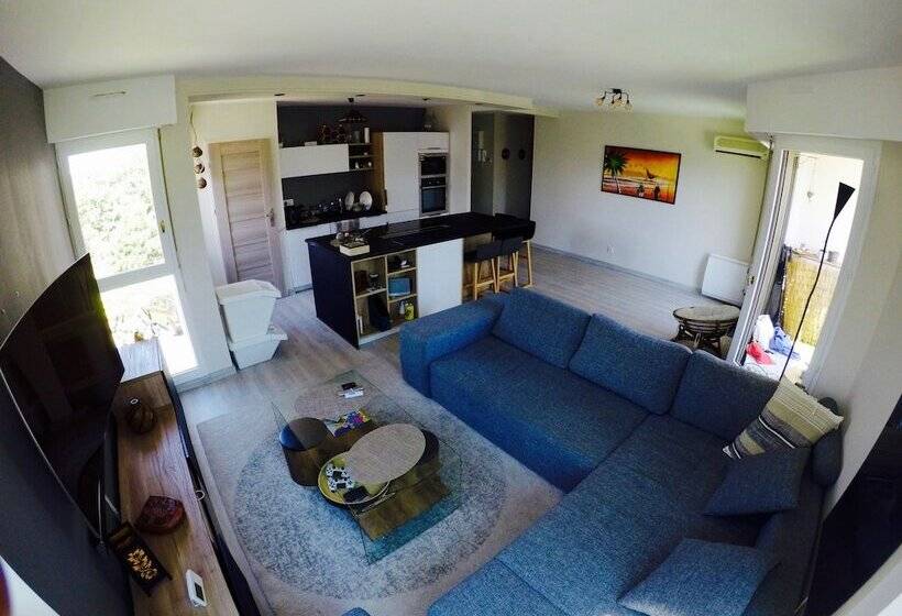 ペンション Charming & Cosy Rooms