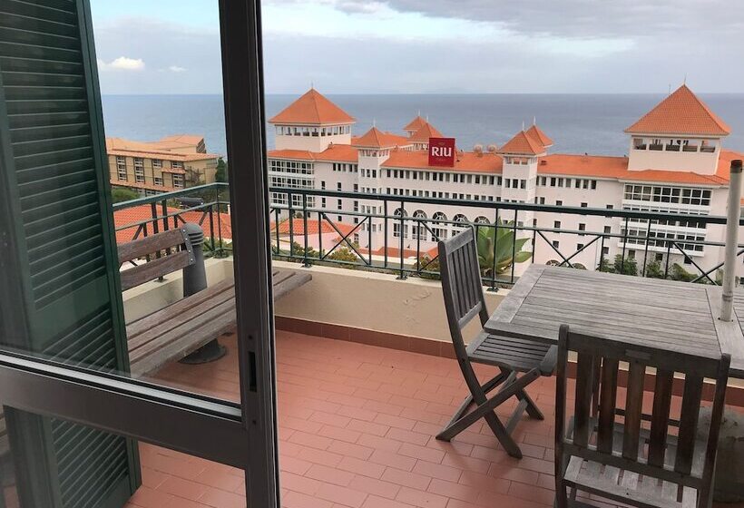 Penthouse Caniço De Baixo