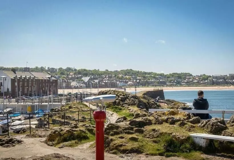 Tensea  Charming 3 Bed Apartment In North Berwick