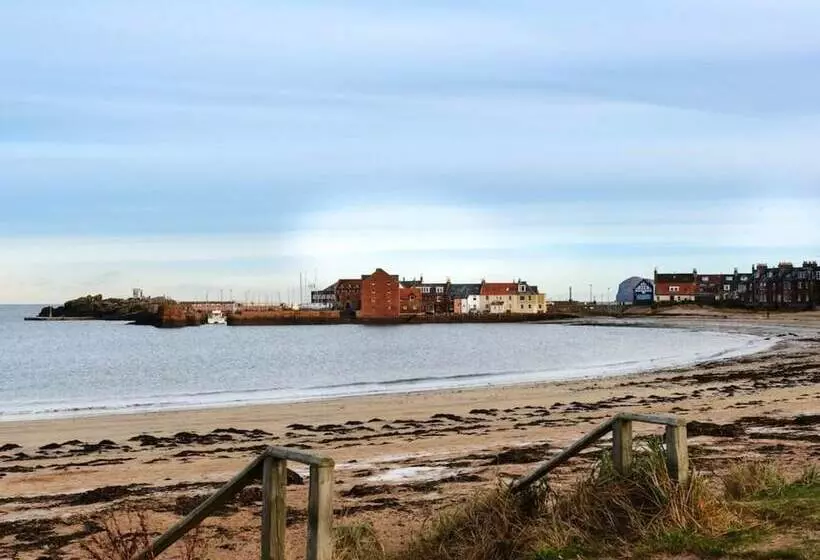 Tensea  Charming 3 Bed Apartment In North Berwick