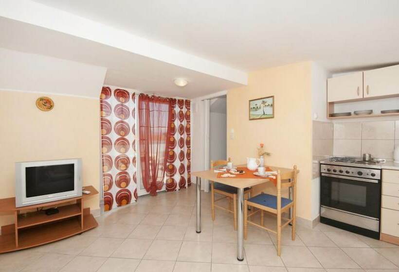 Apartments Jasenka Supetar