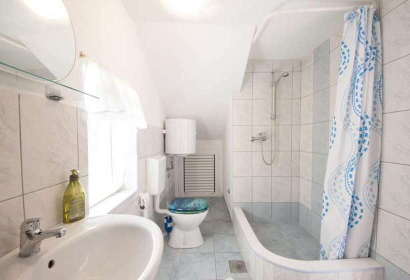 Apartments Jasenka Supetar