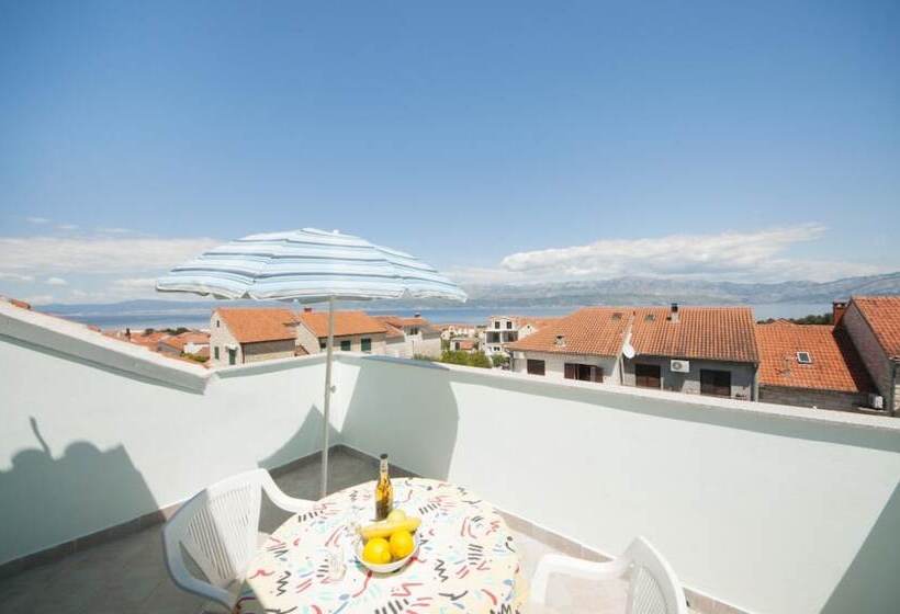 Apartments Jasenka Supetar