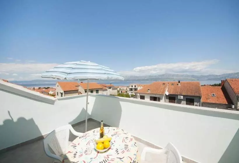 Apartments Jasenka Supetar