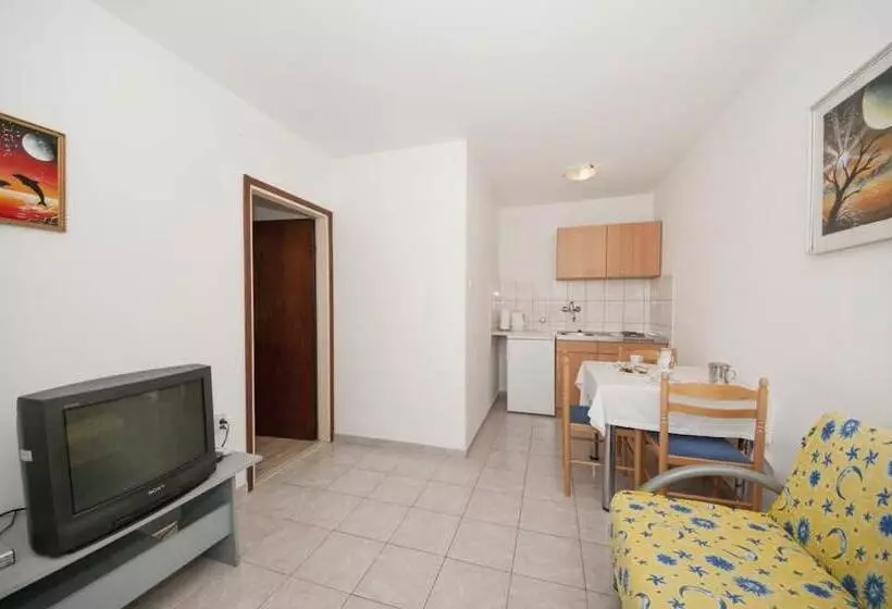 Apartments Jasenka Supetar