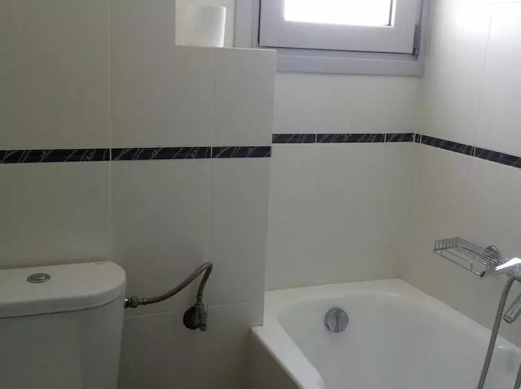 Elvita Athens Sea View Maisonette