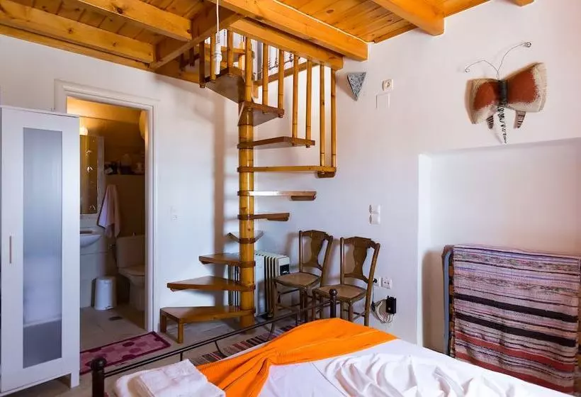 پانسیون 1880 S Antique Stone House