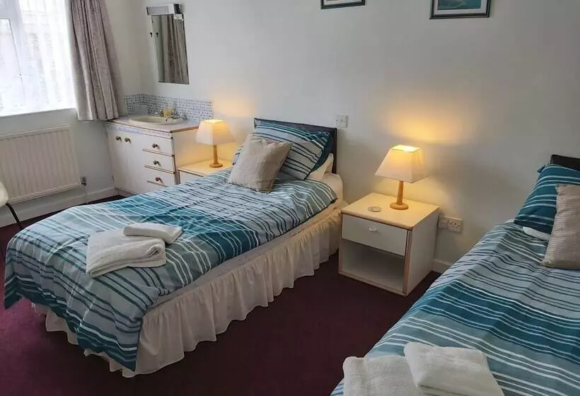 Majatalo Simerock Guest House