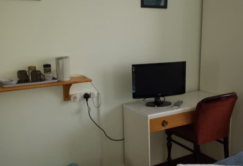 Pensão Simerock Guest House