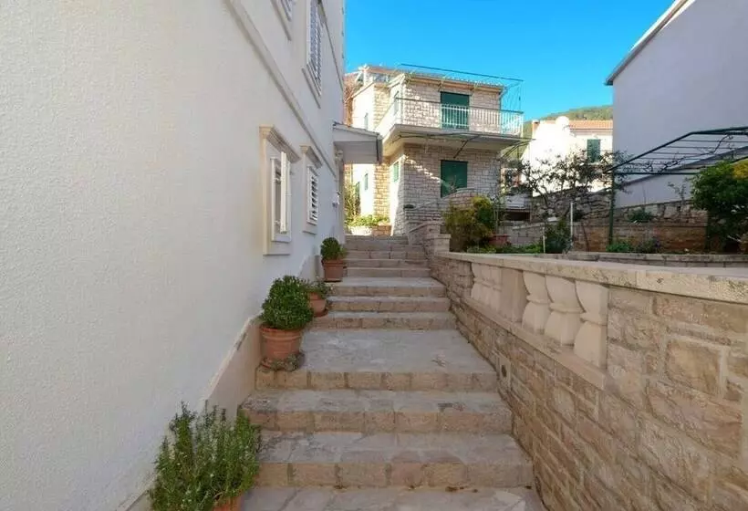 Apartments Newway Bol