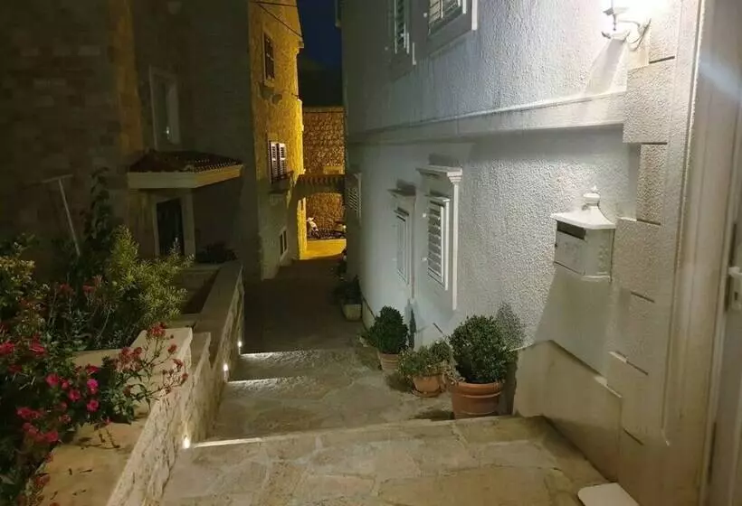 Apartments Newway Bol