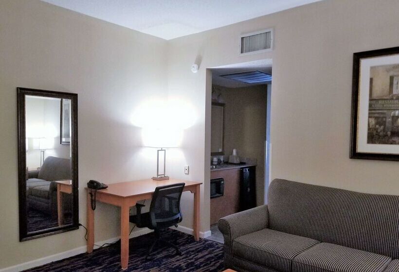 فندق Baymont By Wyndham Indianapolis Northwest