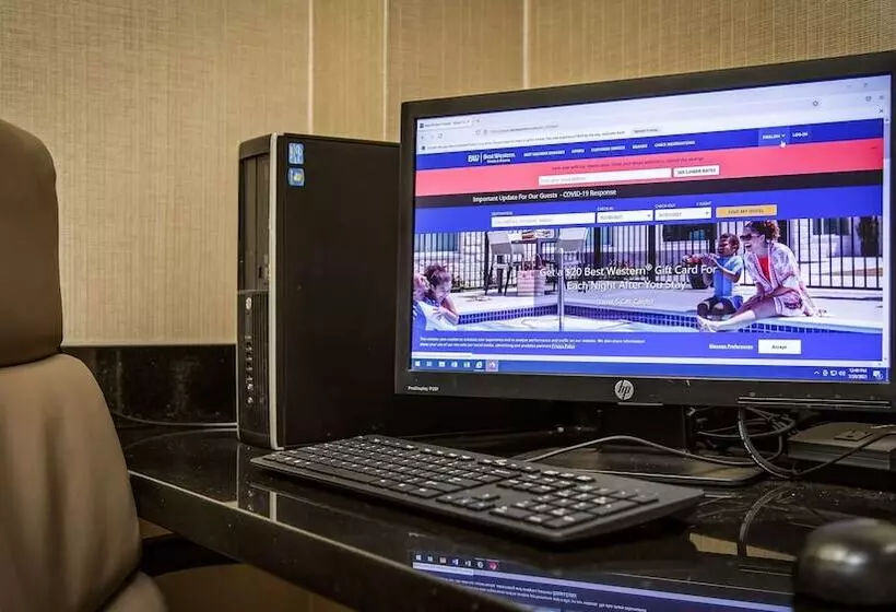 Отель Best Western Plus St. Paul North/shoreview