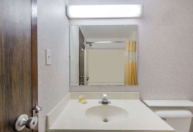 בית מלון כפרי Days Inn By Wyndham Berlin Meriden