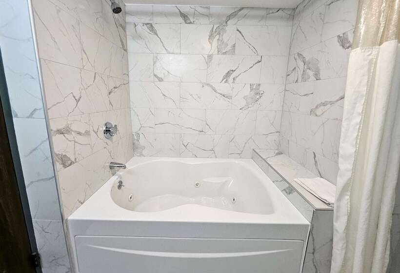 בית מלון כפרי Days Inn By Wyndham Berlin Meriden