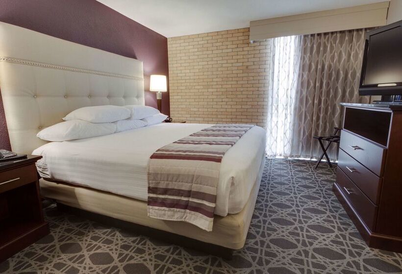 Отель Drury Inn & Suites San Antonio Northeast