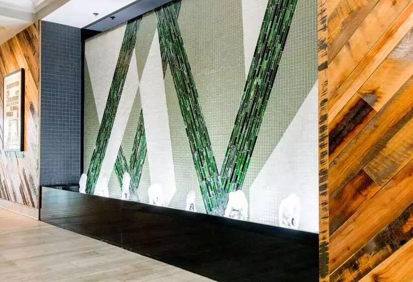 Hotel Embassy Suites By Hilton Lexington Green