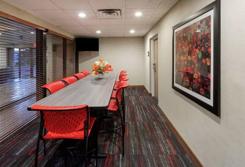 هتل Hampton Inn By Hilton Minneapolis/eagan